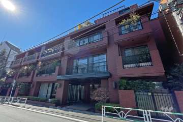 ドムス広尾西館の外観(北西から)