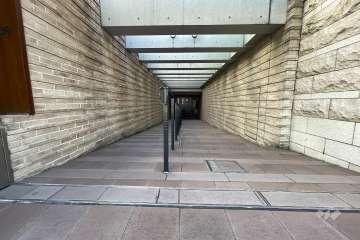 広々としたアプローチ