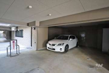 敷地内駐車場（屋内平面式）