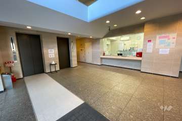 広々としたエントランス