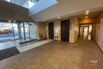 共用のエレベーター