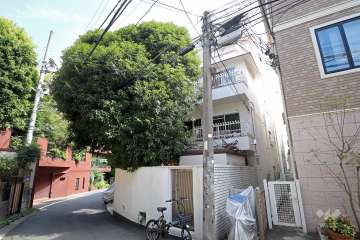 広尾大和マンションの外観(北側から)