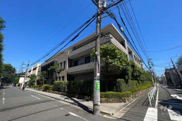 松濤ガーデンの外観（東側から）