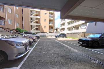 敷地内駐車場（屋外平面式）