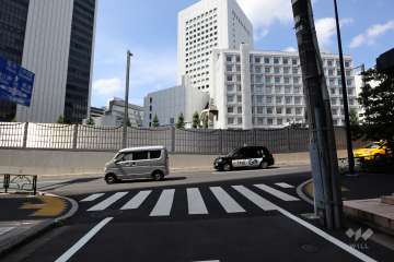 敷地北西側の前面道路