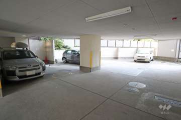 敷地内駐車場(屋内平面式・屋外平面式)