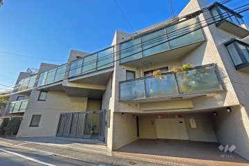 インペリアル表参道の外観(北側から）