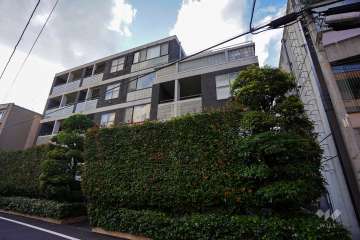 エクセラージュ神宮前の外観（南東側から）