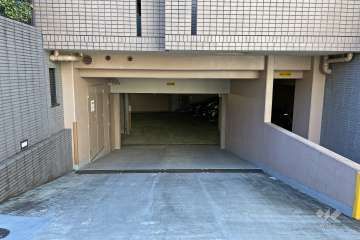駐車場の出入り口・敷地内駐車場（屋内平面式）