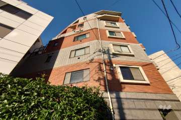 ジェイパーク神宮前の外観（南西側から）