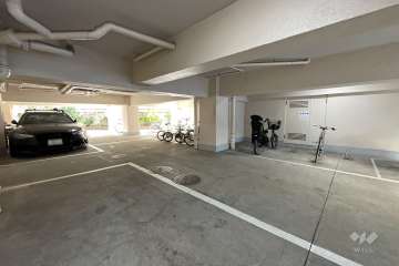 敷地内駐車場（屋内平面式）