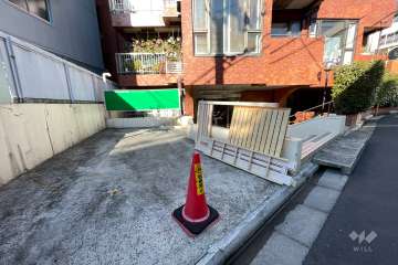 敷地内駐車場（屋外平面式）
