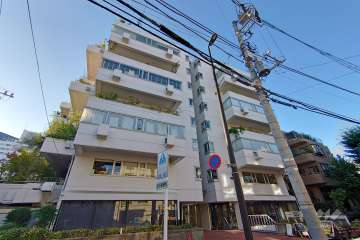 ビラグロリアの外観（南東側から）