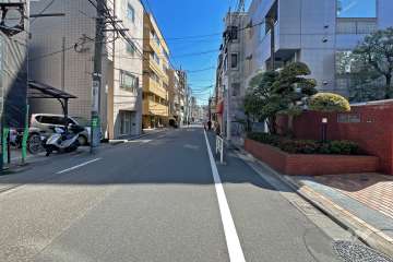 敷地北側前面道路