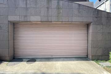 駐車場の出入り口