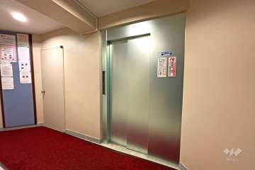 共用エレベーター