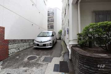 敷地内駐車場（屋内平面式）