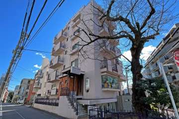 桜苑マンションの外観（北西側から）