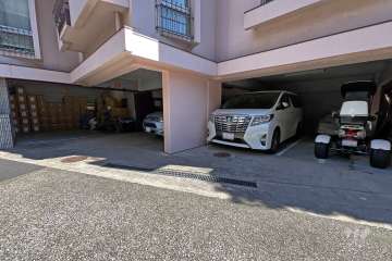 敷地内駐車場（屋内平面式）