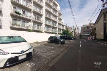 敷地内駐車場（屋外平面式）