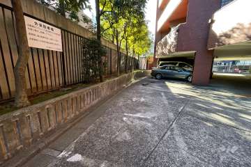 来客用駐車スペース