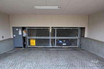 敷地内駐車場（屋内機械式）