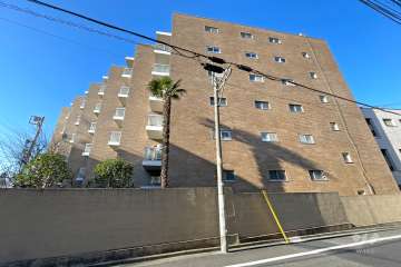 青山コーポラスの外観(北東側から）