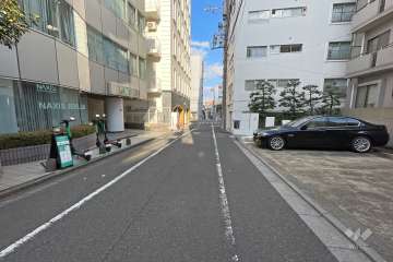 敷地北側の前面道路