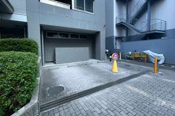 敷地内駐車場（屋外平面式）