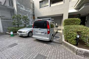 敷地内駐車場（屋外平面式）