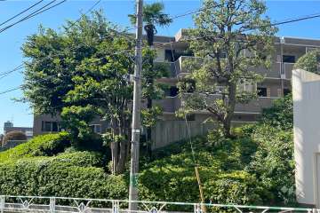 パークグランディ代々木の外観（北東側から）