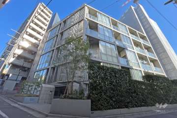 プラウドジェム渋谷神南の外観（南側から）