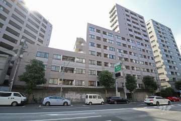 フリーディオ広尾南の外観(南東側から)