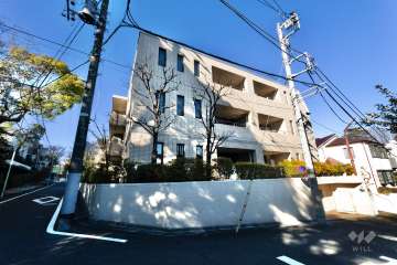 ペアシティ代々木西原アデニウムの外観（南側から）