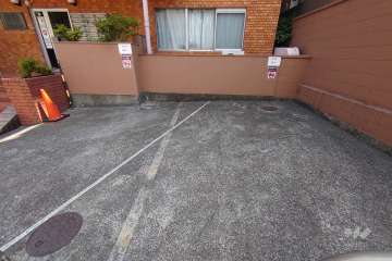 敷地内駐車場（屋外平面式）