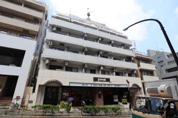 ロイヤルパレス原宿の外観（南側から）