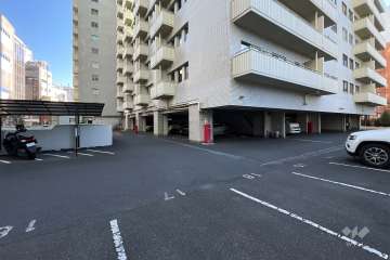 敷地内駐車場(屋内平面式、屋外平面式)・バイク置場