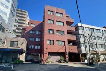 東高西参道ペアシティの外観（南西側から）
