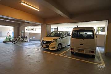 敷地内駐車場（屋内平面式）