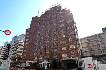 第7宮廷マンションの外観（北東側から）