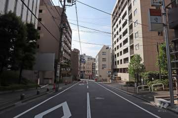 敷地南西側の前面道路