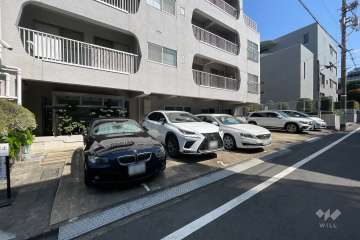 敷地内駐車場（屋外平面式）