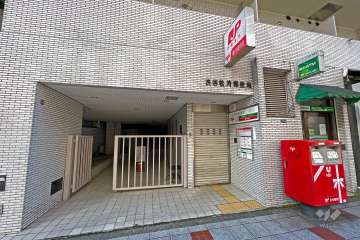 敷地入り口