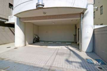 敷地内駐車場（屋内平面式）