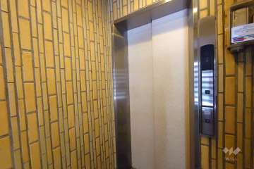 共用のエレベーター