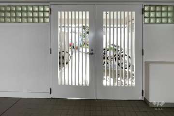 駐輪場の出入り口（ロック付き）