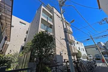 ライオンズマンション渋谷本町の外観（北側から）