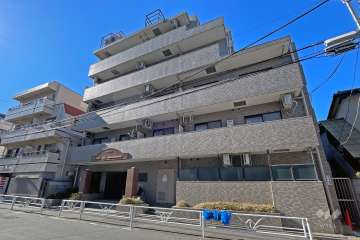 ライオンズシティ渋谷本町の外観（南東側から）