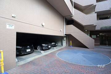 敷地内駐車場（屋内機械式）