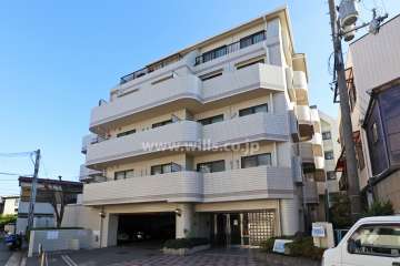 ロイヤル塚口本町の外観（北西側から）